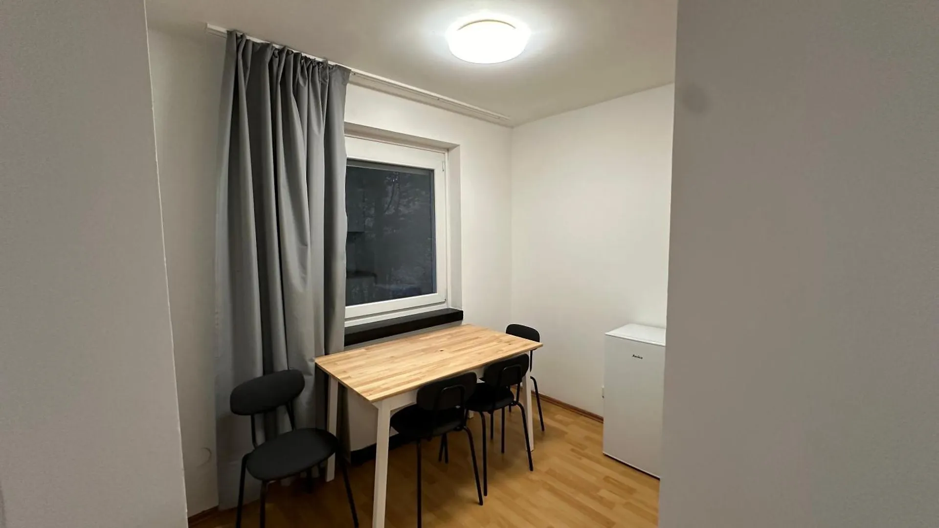 Hotel Im Natur Mit Eigene Kueche Bad Balkon Parkplatz Netflix Nürnberg Deutschland